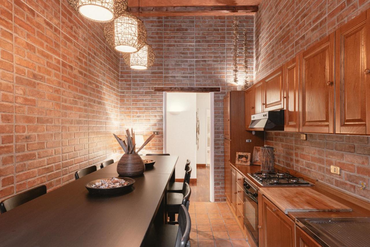 ローマCharme Luxury Flat Campo Dei Fioriアパートメント エクステリア 写真