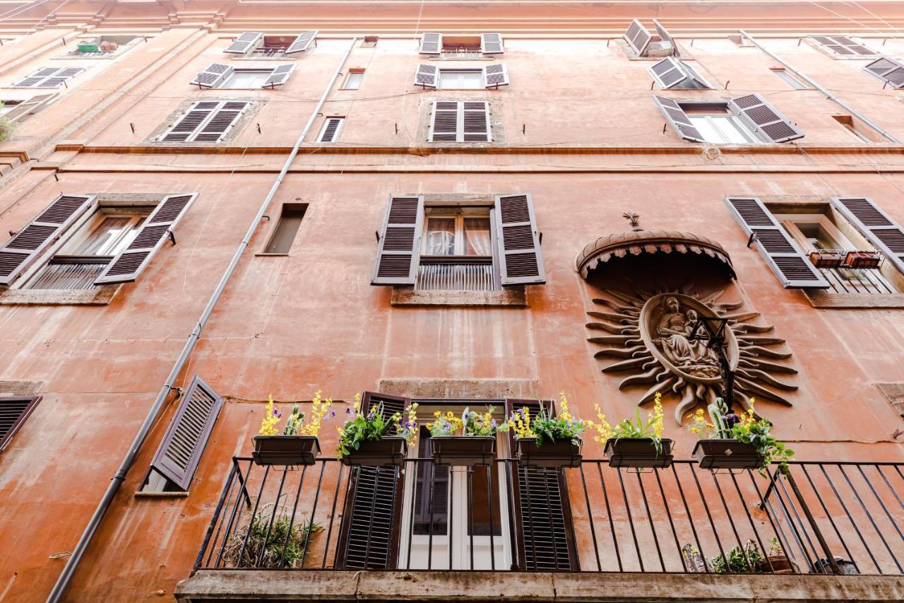 ローマCharme Luxury Flat Campo Dei Fioriアパートメント エクステリア 写真